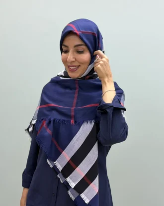 روسری کشمیر طرح باربری قواره ۱۴۰ دور ریش وارداتی سرمه ای