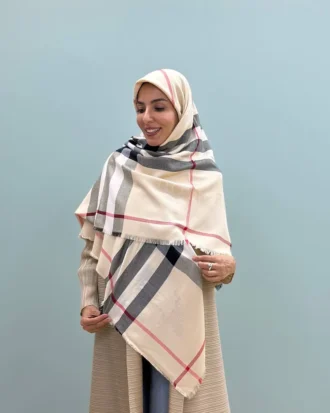 روسری کشمیر طرح باربری قواره ۱۴۰ دور ریش وارداتی کرم