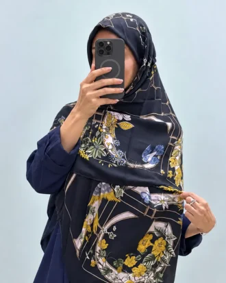 روسری کشمیر چهار فصل دور دست‌دوز قواره ۱۴۰ - RG140046